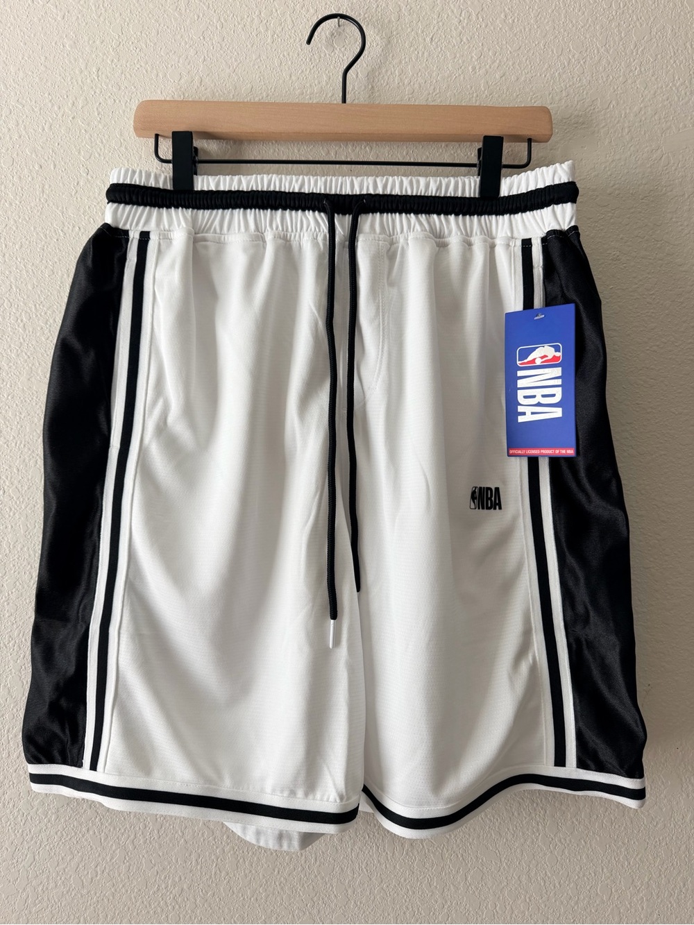 NBA Hard Impact Classic Fit Basketball Shorts White Black Men’s Medium NWT